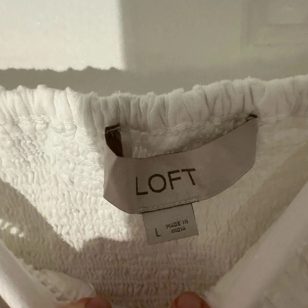 LOFT White Textured Puff Sleeve Blouse